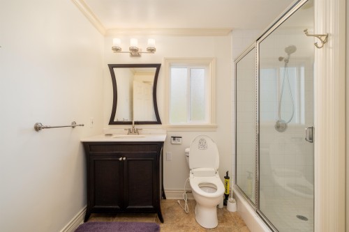 1393 Mathers Avenue, West Vancouver, BC 