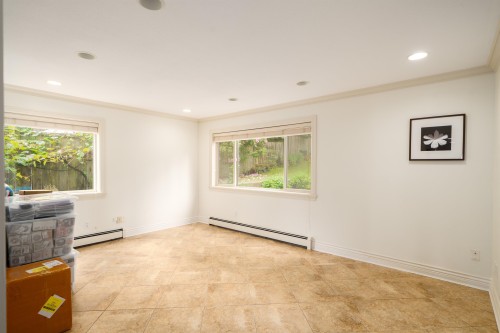 1393 Mathers Avenue, West Vancouver, BC 