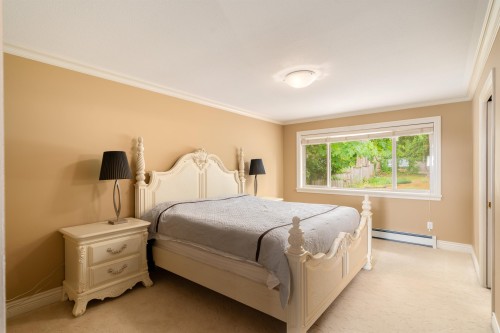 1393 Mathers Avenue, West Vancouver, BC 