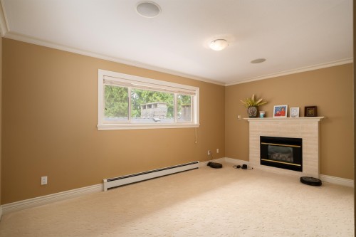 1393 Mathers Avenue, West Vancouver, BC 