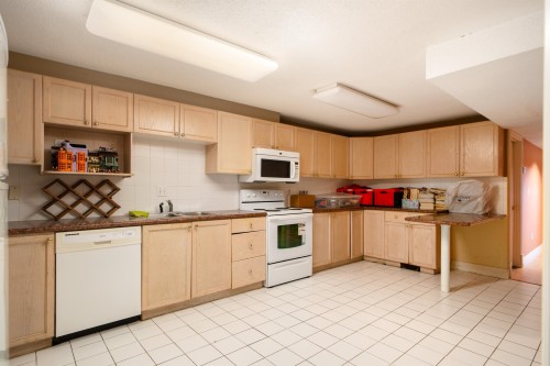 1393 Mathers Avenue, West Vancouver, BC 
