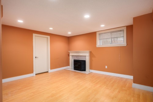 1393 Mathers Avenue, West Vancouver, BC 