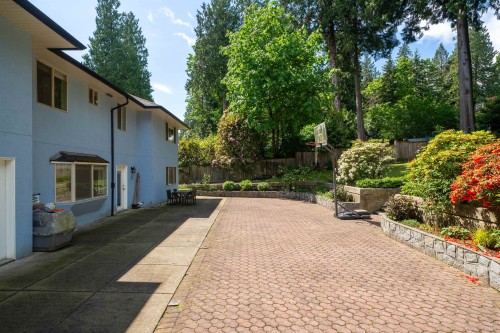1393 Mathers Avenue, West Vancouver, BC 