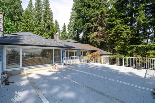 1393 Mathers Avenue, West Vancouver, BC 