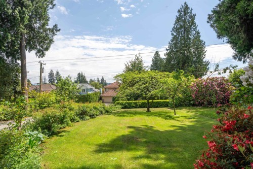 1393 Mathers Avenue, West Vancouver, BC 