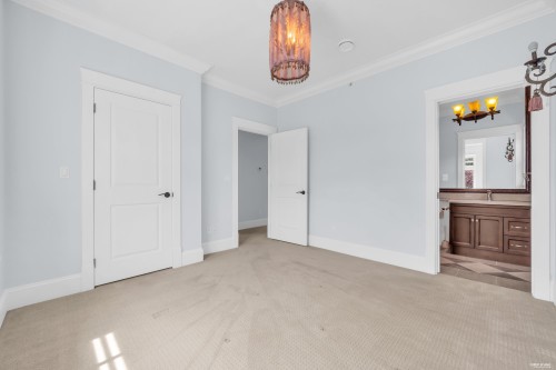 1675 59Th Avenue W, Vancouver, BC 