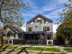 1-3255 13th Avenue W Vancouver, BC V6K 2V6