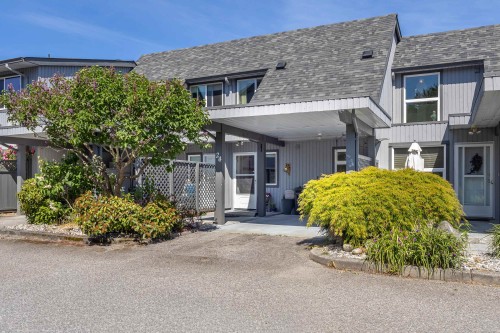 24-5761 Wharf Avenue  Sechelt, BC V7Z 0J4