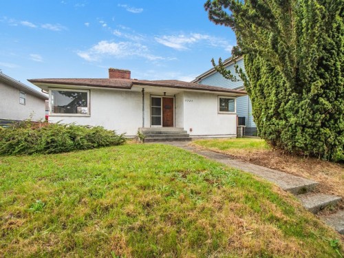 3325 49Th Avenue E, Vancouver, BC 