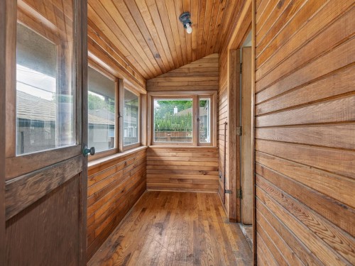 3325 49Th Avenue E, Vancouver, BC 