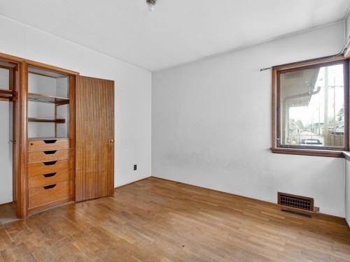 3325 49Th Avenue E, Vancouver, BC 