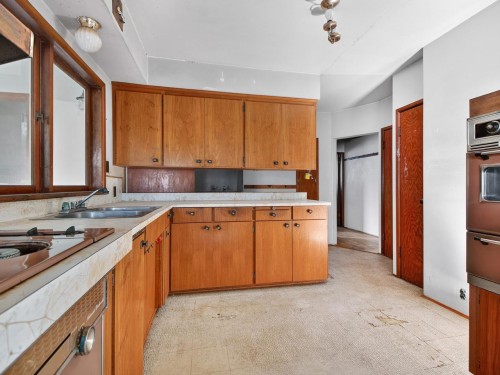 3325 49Th Avenue E, Vancouver, BC 