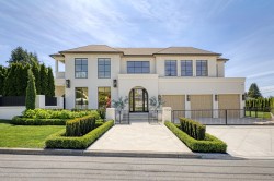 7208 Sutliff Street Burnaby, BC V5A 1M9