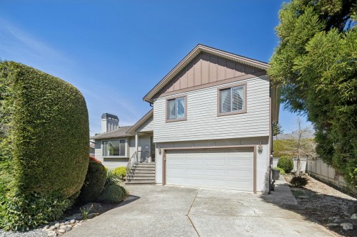 5215 Bentley Place  Delta, BC V4K 4B1