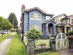 7806 Montcalm Street  Vancouver, BC V6P 4P3