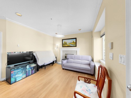 7806 Montcalm Street, Vancouver, BC 