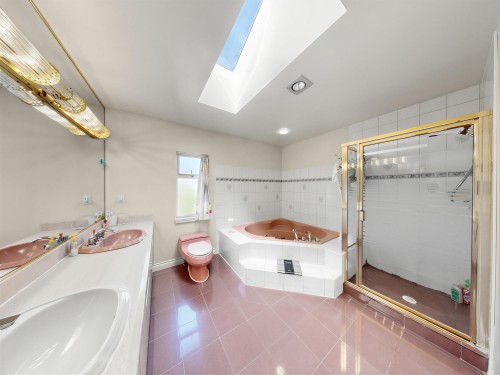 7806 Montcalm Street, Vancouver, BC 