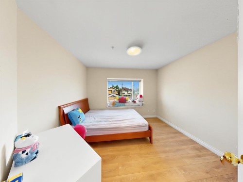7806 Montcalm Street, Vancouver, BC 