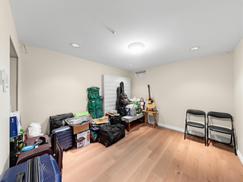 7806 Montcalm Street, Vancouver, BC 