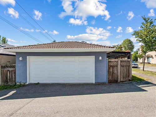 7806 Montcalm Street, Vancouver, BC 