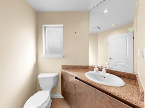 7806 Montcalm Street, Vancouver, BC 