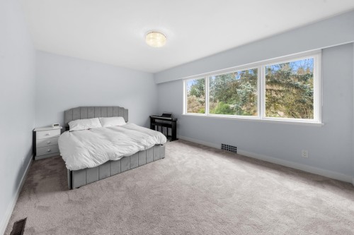 675 Burley Drive, West Vancouver, BC 