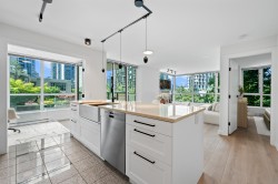 305-1328 Pender Street W Vancouver, BC V6E 4T1