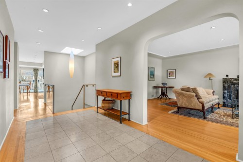 1549 33Rd Avenue W, Vancouver, BC 