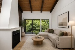 312-330 7th Avenue E Vancouver, BC V5T 4K5