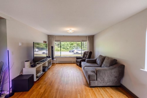 8076 19Th Avenue, Burnaby, BC 