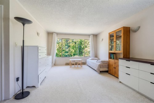 8076 19Th Avenue, Burnaby, BC 