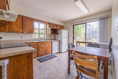 8076 19Th Avenue, Burnaby, BC 