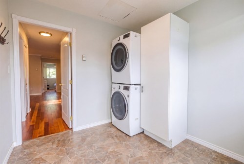 8076 19Th Avenue, Burnaby, BC 
