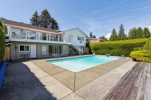 474 Fairway Drive, North Vancouver, BC 