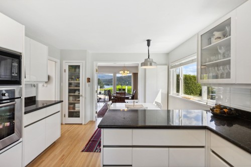 474 Fairway Drive, North Vancouver, BC 