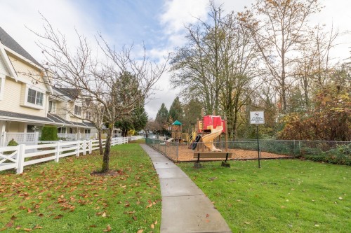 28-23560 119 Avenue, Maple Ridge, BC 