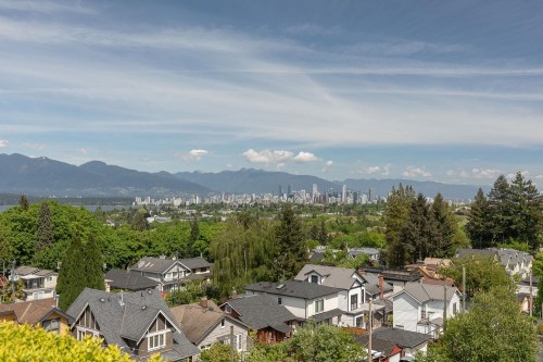 303-3595 18Th Avenue W, Vancouver, BC 