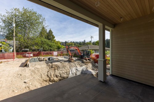 258 21St Street E, North Vancouver, BC 