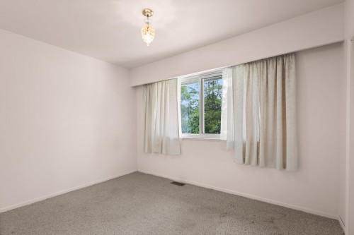 929 Grover Avenue, Coquitlam, BC 