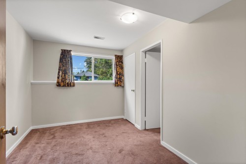 929 Grover Avenue, Coquitlam, BC 