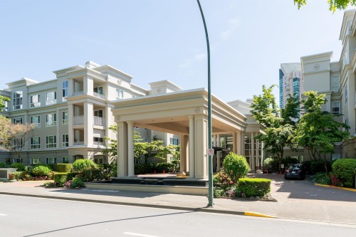 229-3098 Guildford Way, Coquitlam, BC 