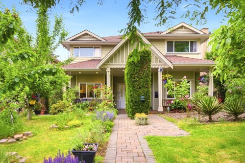 562 Keith Road W North Vancouver, BC V7M 1M4