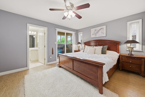 562 Keith Road W, North Vancouver, BC 