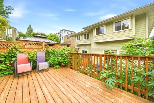 562 Keith Road W, North Vancouver, BC 