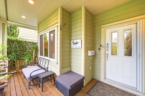 562 Keith Road W, North Vancouver, BC 