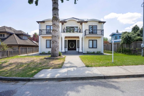 1130 Smith Ave, Coquitlam, BC 