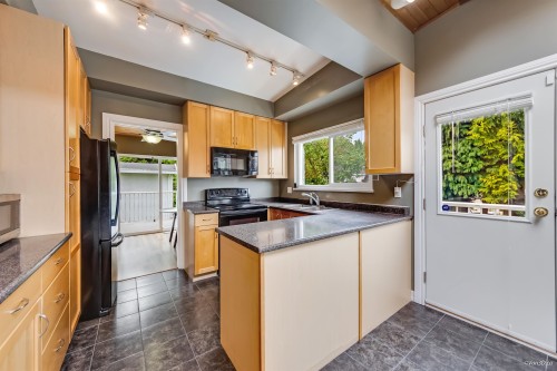 1066 Bernard Place, Port Coquitlam, BC 