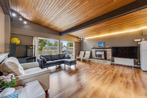 1066 Bernard Place, Port Coquitlam, BC 