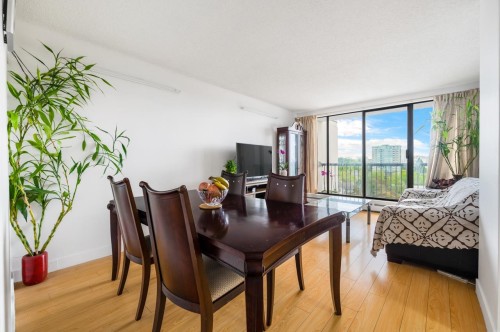 901-7100 Gilbert Road, Richmond, BC 