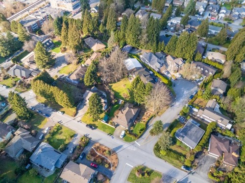 529 Perth Avenue, Coquitlam, BC 